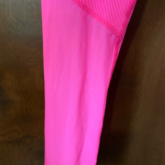 Hot Pink Beach Riot Leggings - Picture 4 of 5